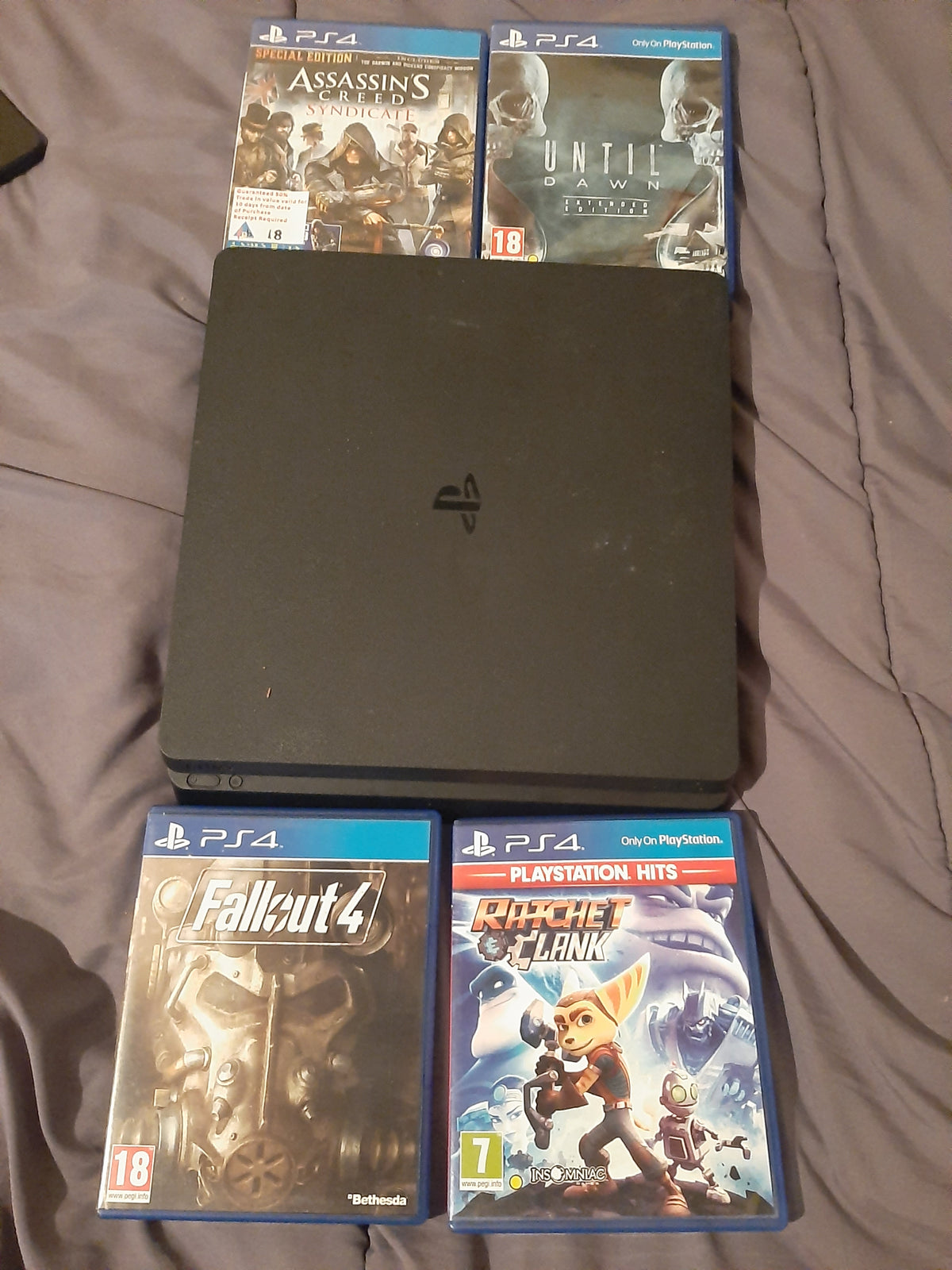 Playstation 4 Console